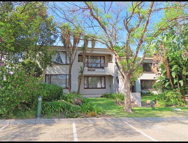 2 BEDROOM APARTMENT FOR SALE IN SUNNINGHILL